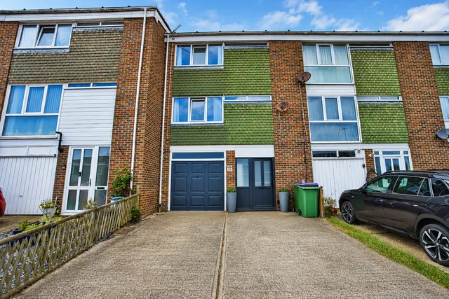 Fenner Close, Folkestone, CT20, photo 1