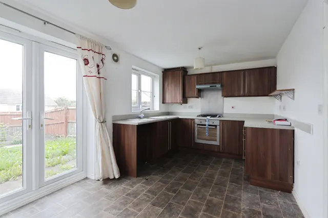 Photo 2 — Redvers Buller Road, Chesterfield