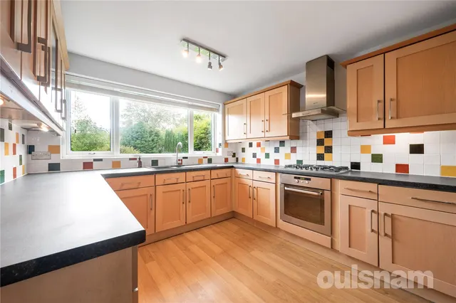 Linthurst Newtown, Blackwell, B60, photo 3