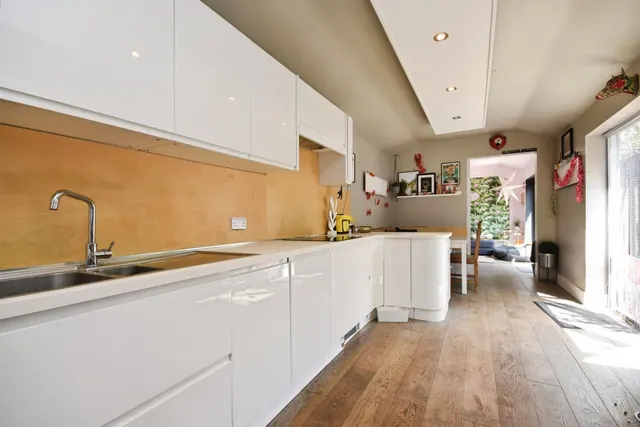 Debden Road, Saffron Walden, CB11, photo 3