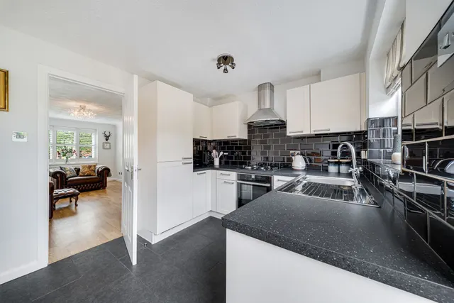 Photo 3 — Eltham Close, Ashton-In-Makerfield, Wigan, Wigan, WN4 8XY