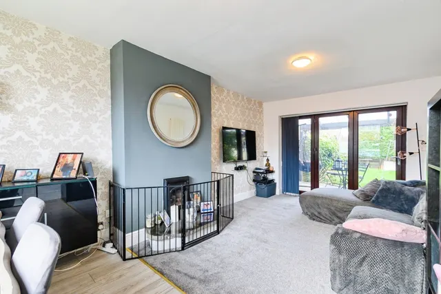 Photo 2 — Hereford Drive, Swinton, Manchester, Greater Manchester, M27