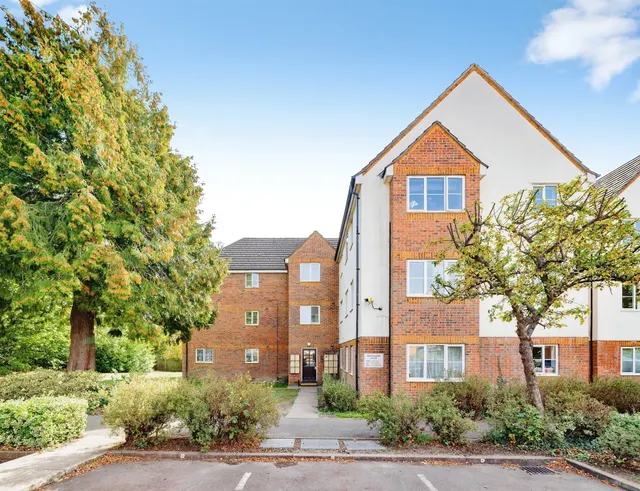Gisburne Way, Watford, WD24, photo 1