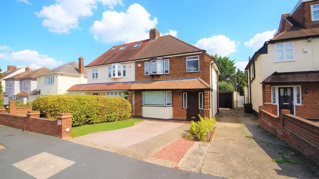 Lechmere Avenue, Chigwell, IG7, photo 1