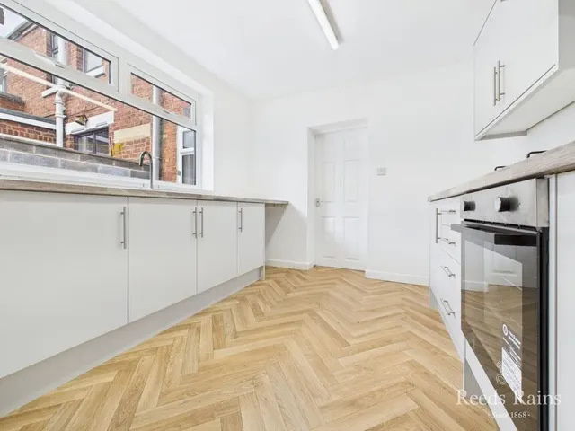 Albert Street, Chilton, DL17, photo 2