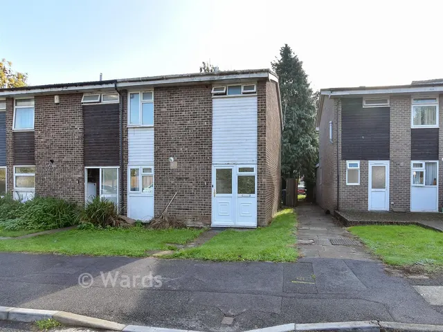 3 bedroom house, Kemsing Gardens, Canterbury, CT2