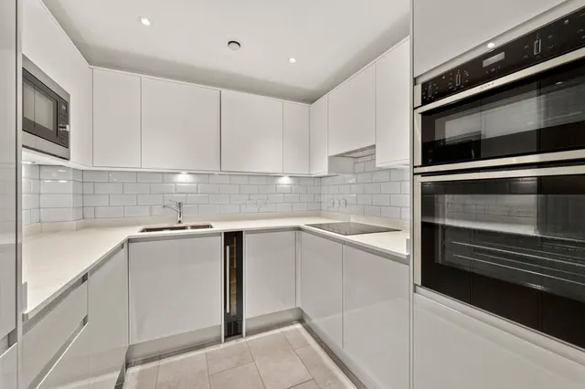 Narrow Street, London, E14, photo 3