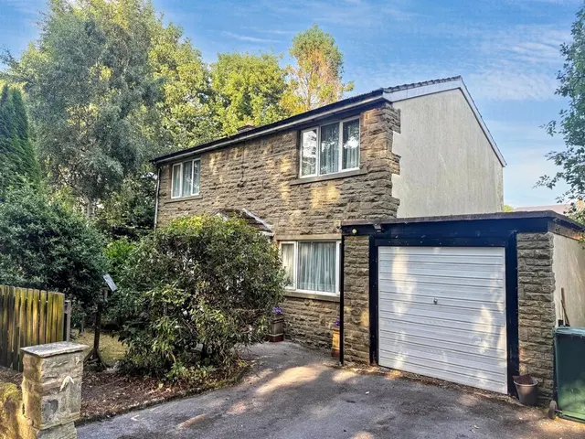 Long Lee Lane, Keighley, BD21 4RS, photo 1