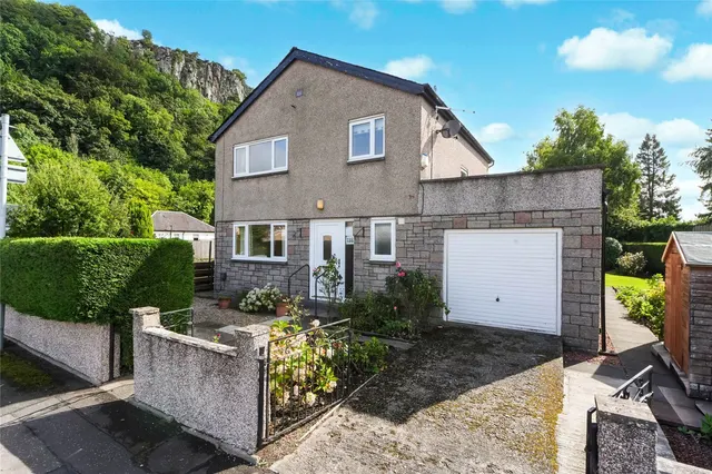 Ladysneuk Road, Stirling, Stirlingshire, FK9, photo 1