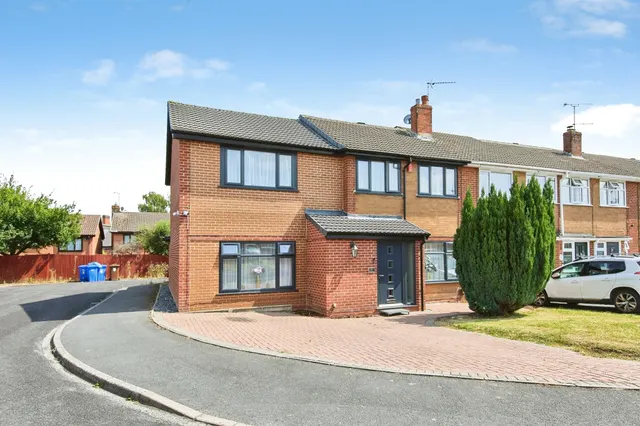 Poplars Road, Burton-On-Trent, DE13, photo 2