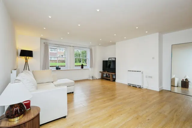Silverdale Road, Eastbourne, BN20, photo 2