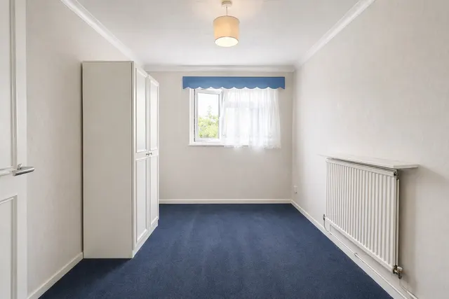 Photo 2 — Cavalier Close, Marks Gate, Chadwell Heath, RM6 5EJ