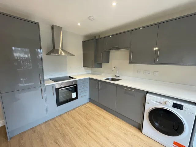 West Grove, Cardiff, CF24, photo 2