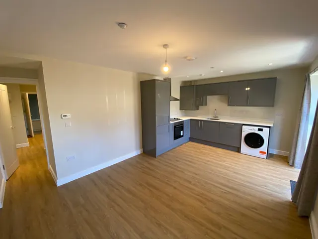 West Grove, Cardiff, CF24, photo 1
