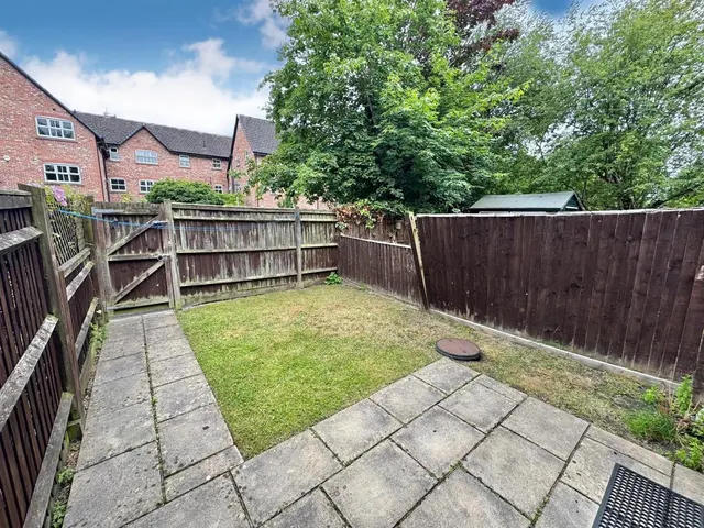 Twinnies Road, Wilmslow, SK9, photo 3