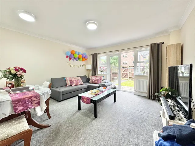 Twinnies Road, Wilmslow, SK9, photo 2