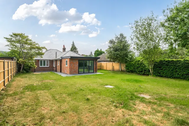 London Road, Wendover, HP22, photo 1