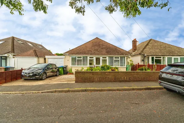 Worthing Road, East Preston, BN16, photo 1