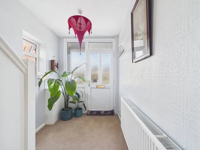 Hollydene Crescent, Earl Shilton, LE9, photo 2