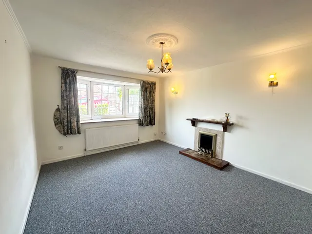 Brookwood Crescent, Carlton, NG4, photo 3