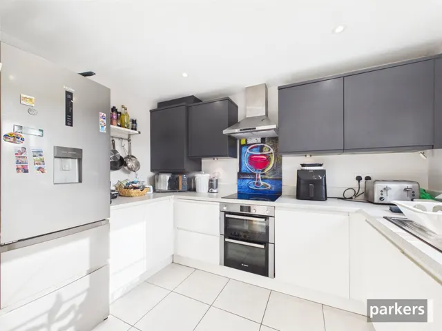 Martin Cooper Close, Caversham, RG4, photo 3