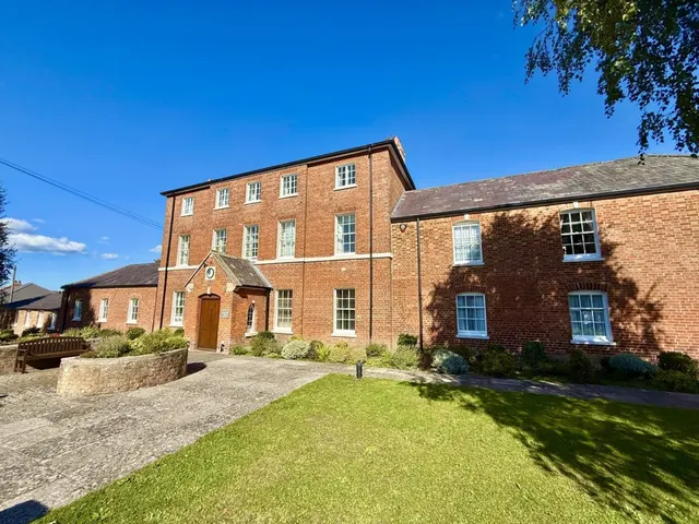 William House Court, Westbury, photo 1