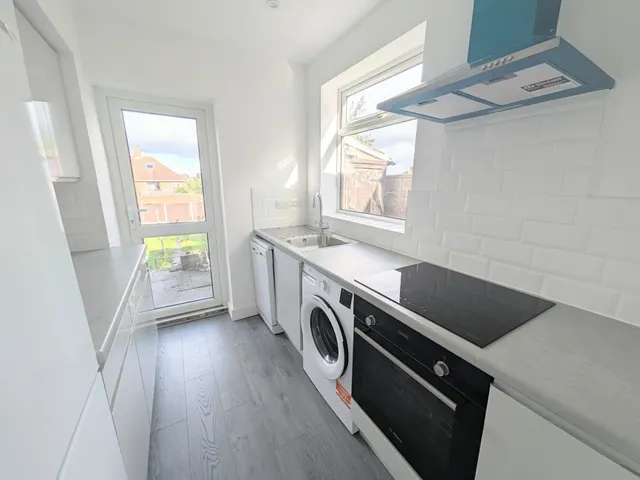 Belmont Road, CV22, photo 2