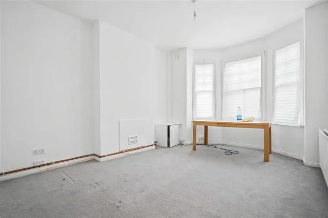 Morat Street, Stockwell, SW9, photo 3