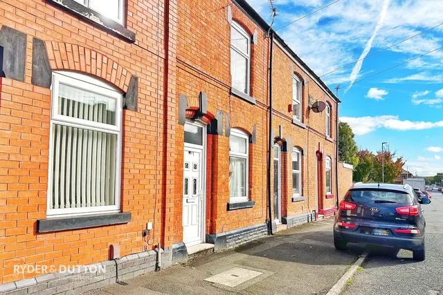 Curzon Road, Ashton-under-Lyne, OL6, photo 1