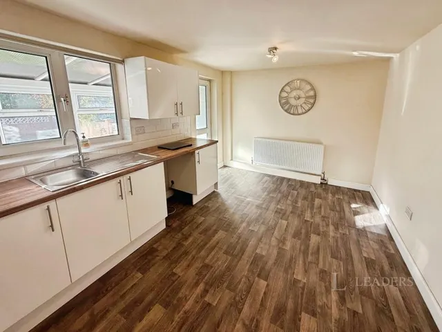 Grange Road, Royston, S71, photo 2