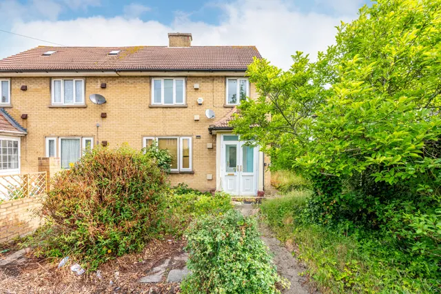 34 Windsor Road, Hounslow, photo 1