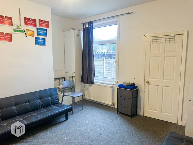 Photo 2 — Wigan Road, Bolton, BL3 4QJ