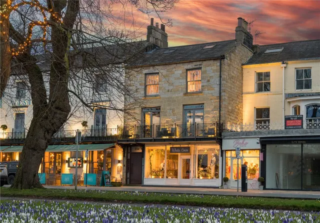 West Park, Harrogate, HG1, photo 1
