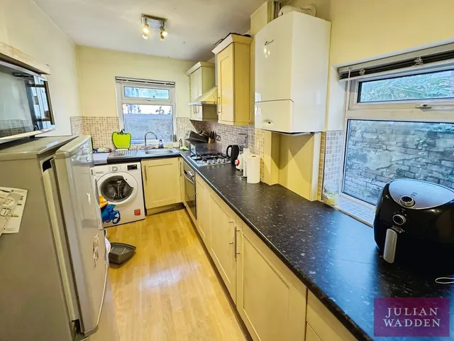 Ellesmere Terrace, Ladybarn, M14, photo 2