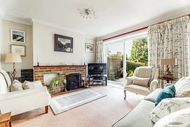 Garden Court, Wheathampstead, AL4, photo 2