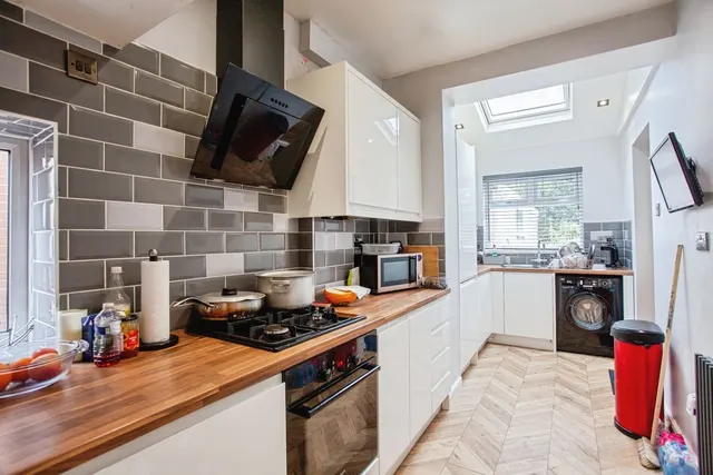 Photo 2 — Swanbourne Road, Sheffield, South Yorkshire, S5