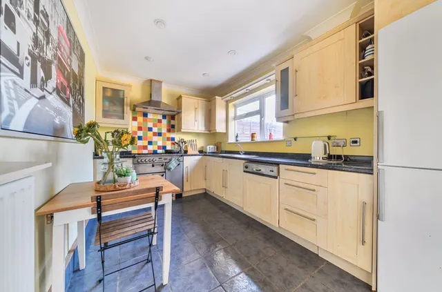 Photo 3 — Petersham Gardens, 16 Petersham Gardens Orpington Greater London Orpington, ORPINGTON, Kent, BR52QA