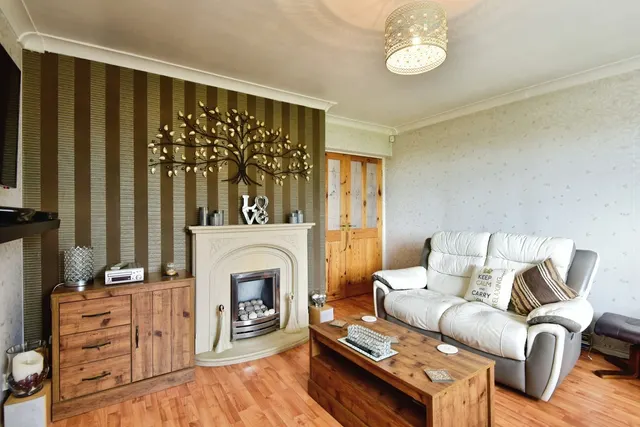Photo 2 — Hollies Drive, Stoke-on-Trent, Staffordshire, ST3