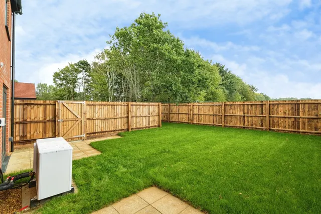 Copper Close, Bradwell, NR31, photo 3