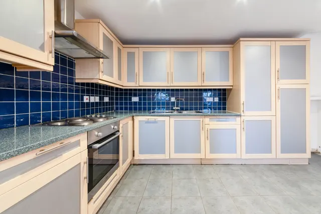Orchard Place, London, E14, photo 2