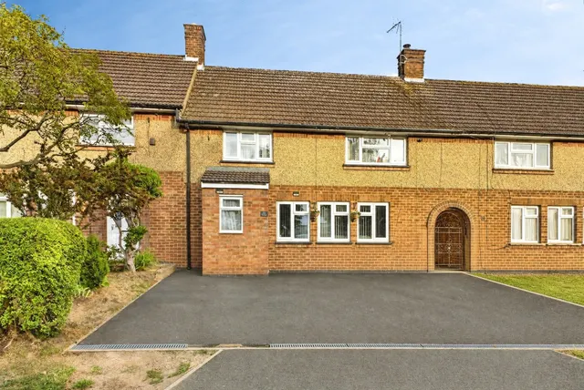 Farmclose Road, Wootton, NN4, photo 1