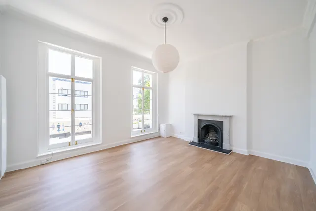 Claverton Street, London, SW1V, photo 1
