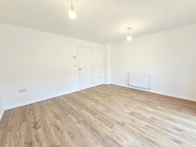 Photo 2 — Grinham Avenue, Polesworth, Tamworth, Warwickshire, B78