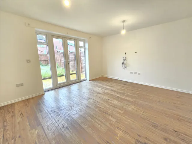Photo 3 — Grinham Avenue, Polesworth, Tamworth, Warwickshire, B78
