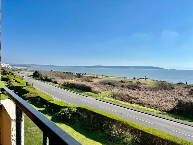 Cornwallis Road, Lymington, photo 2