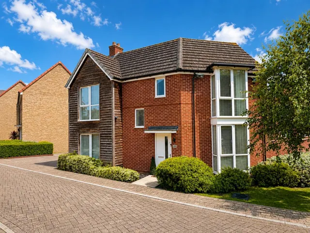Arthur Maybury Close, Repton Park, photo 1