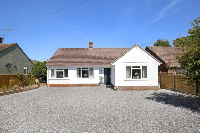 Bulbridge Road, Wilton, Salisbury, Wiltshire, SP2 0LE, photo 1
