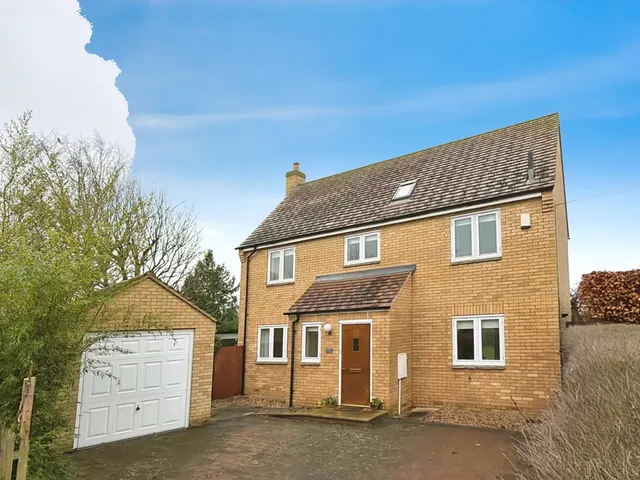 Maffit Road, Peterborough, PE5, photo 1