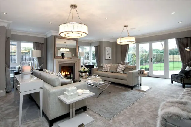 Photo 3 — Beechwood Drive, Marlow, Buckinghamshire, SL7 2DJ