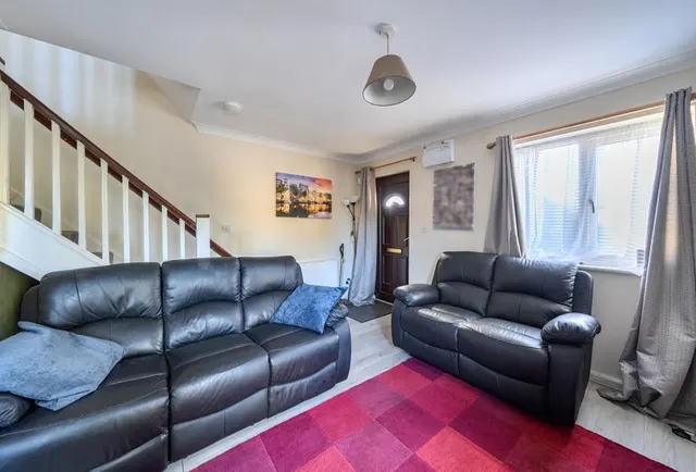 Chiltern Avenue, Bishops Cleeve, GL52, photo 2